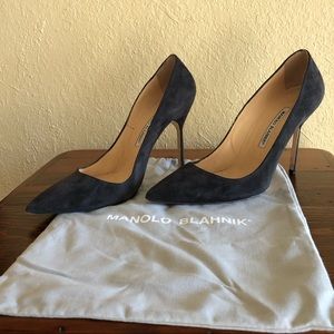 Manolo Blahnik grey suede BB pump